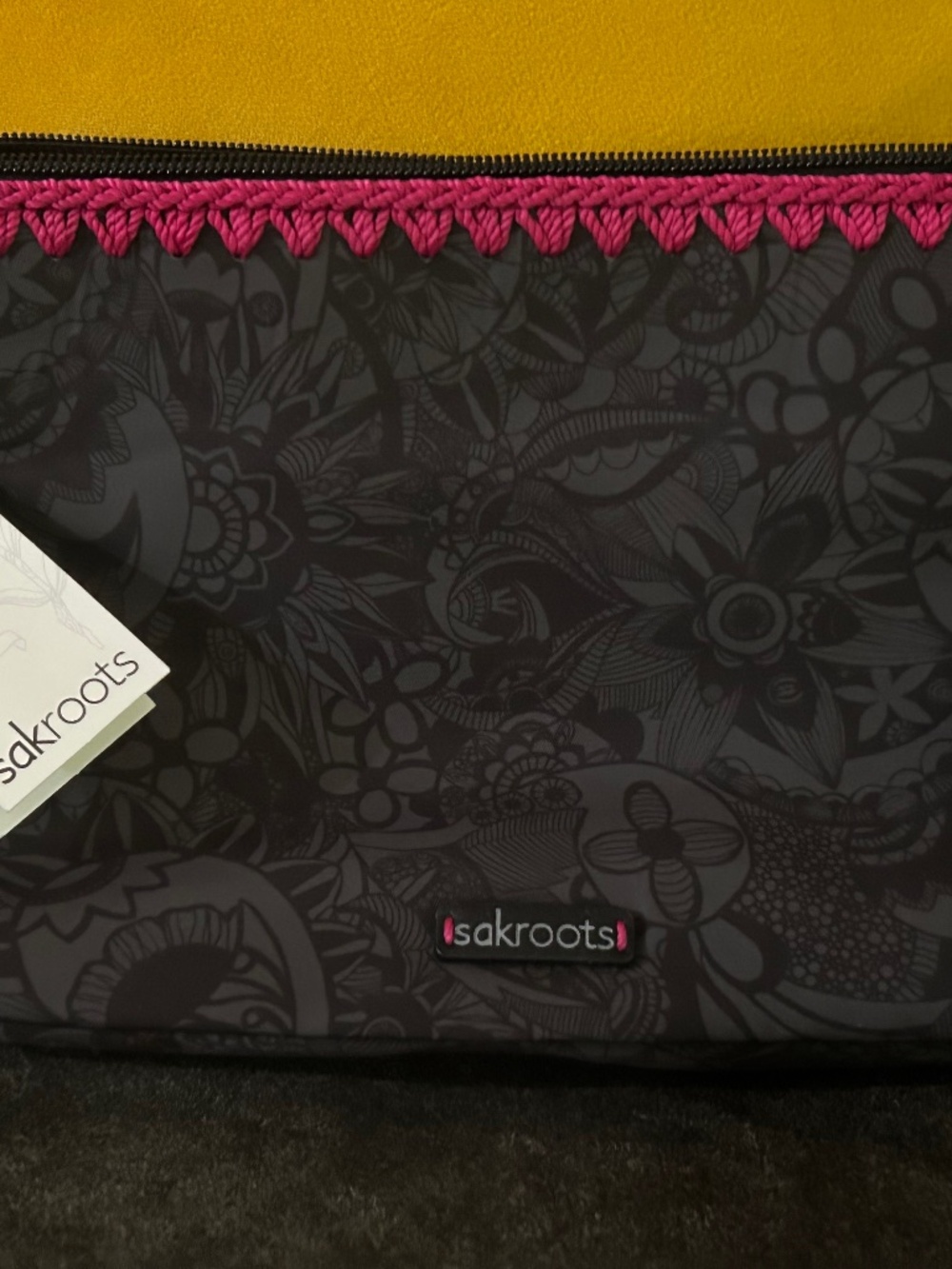 Sak Roots cosmetic bag